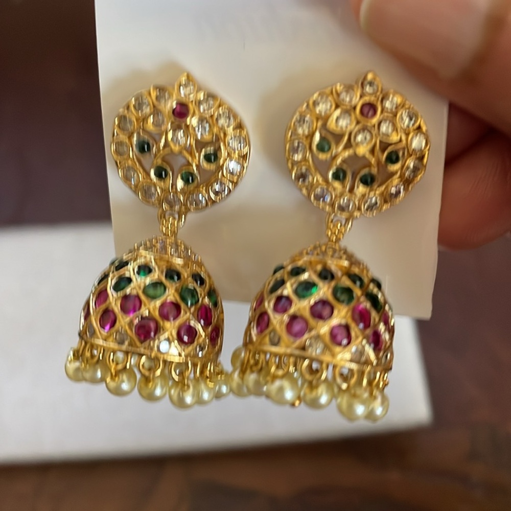 Earrings - Picture 3 of 6